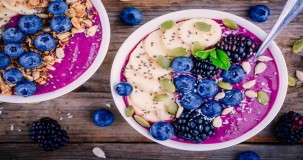 Are acai bowls just smoothies?
